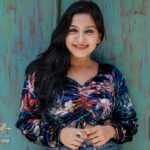 Alphy Panjikaran Instagram - 💙💙 @3leaf_photography 📸 @western_lady_ 👗 #picoftheday #bluelady #weekend #special #instagram #instadaily #happy #peace #love #loveyourself #goodvibes #behappy #explore #kochi #kochidiaries #saturday #vibes #reelsinstagram