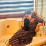 Alphy Panjikaran Instagram - Meet up with family members but ended up in photoshoot obviously as usual 😜😎 #happiness #photoshoot #family #kochi #instagram #inatadaily
