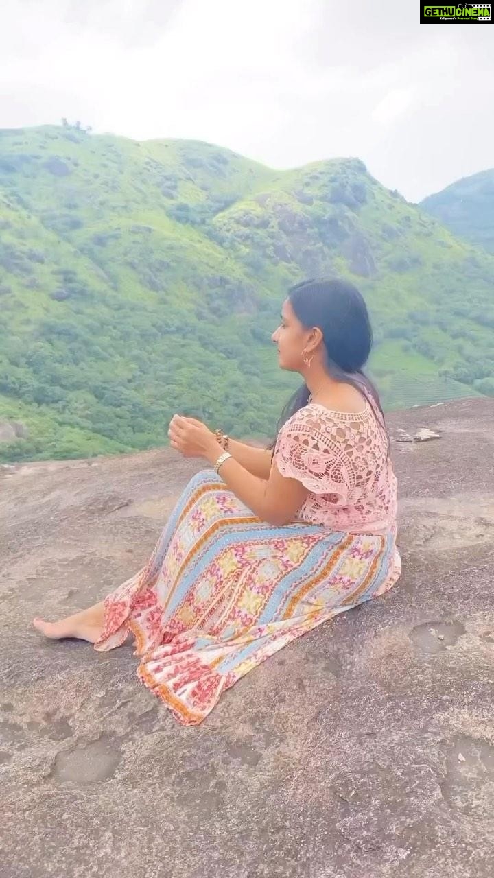 Alphy Panjikaran Instagram - Travel is my therapy ππ @le_collines . #travel #travelphotography #love #travelling #peace #selflove #instagram #instadaily #traveladdict #trending #reels #reelsinstagram #trendingreels #instagood