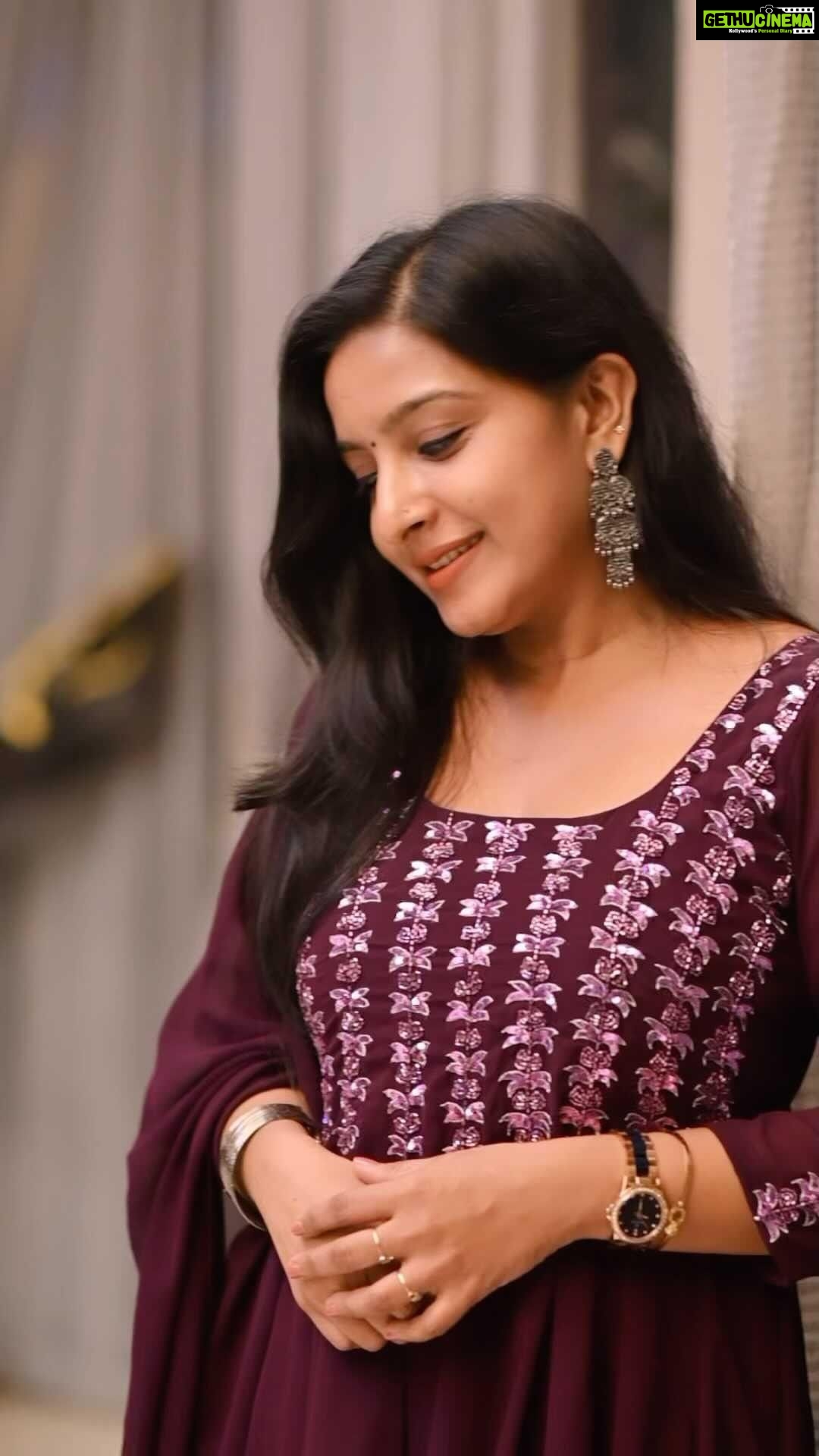 Alphy Panjikaran Instagram - 💖💖 @pastelsandmore__ 👗 @rojan_nath 📸 #happiness #movie #audiolaunch #bandra #malayalam #film #function #instagram #instadaily #photoshoot #explore #reels #reelsinstagram #trendingreels #trending #reelitfeelit #instagood Crown Plaza , Cochin