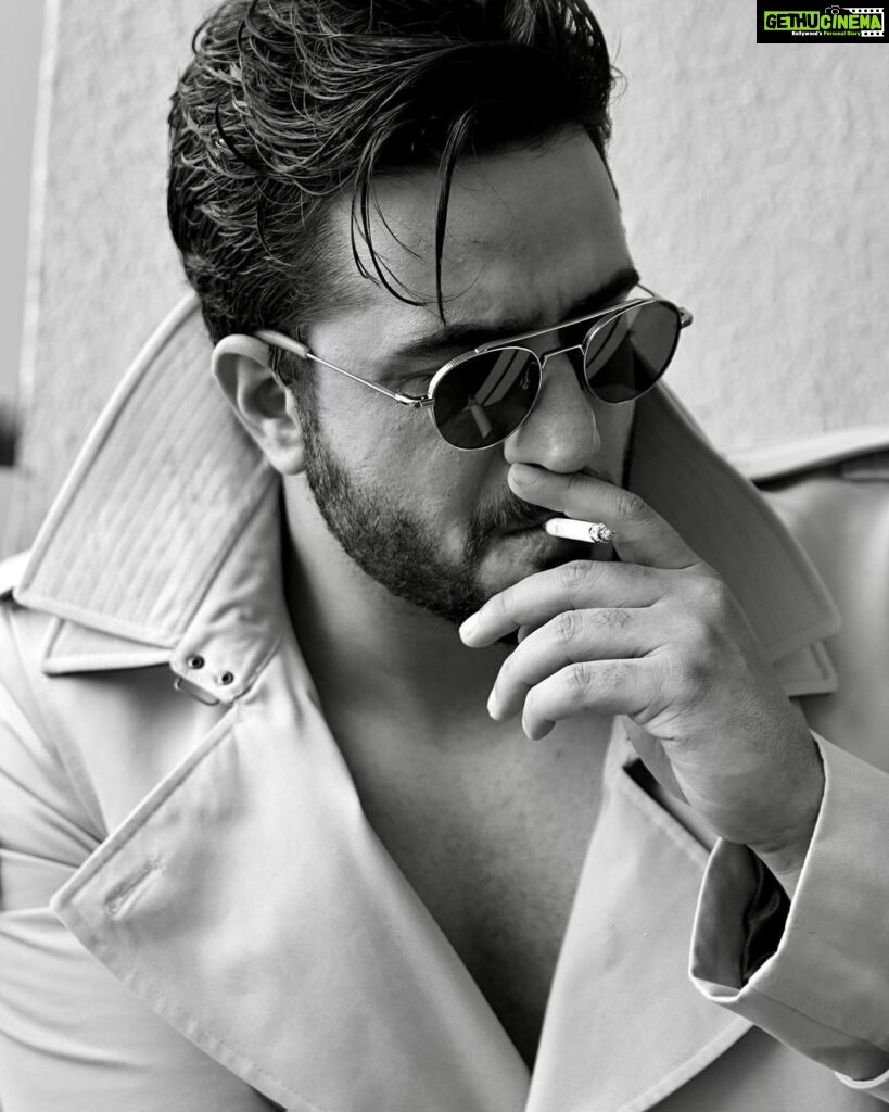 Aly Goni Instagram - We’re all bad in someone’s story… ✨ 🚭