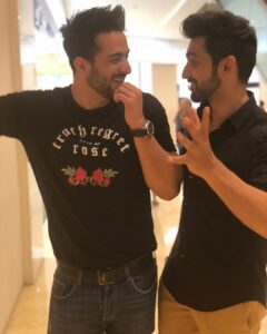 Aly Goni Instagram - My first best friend in mumbai 🫶🏻 our friendship proves that Har din na milne se dosti kam nahi hoti. Aaj bhi isharon mein baat samajh lete hai hum 😂Happy birthday mere bakchod dost ❤️ wish u all the happiness and success in life.. love u bro