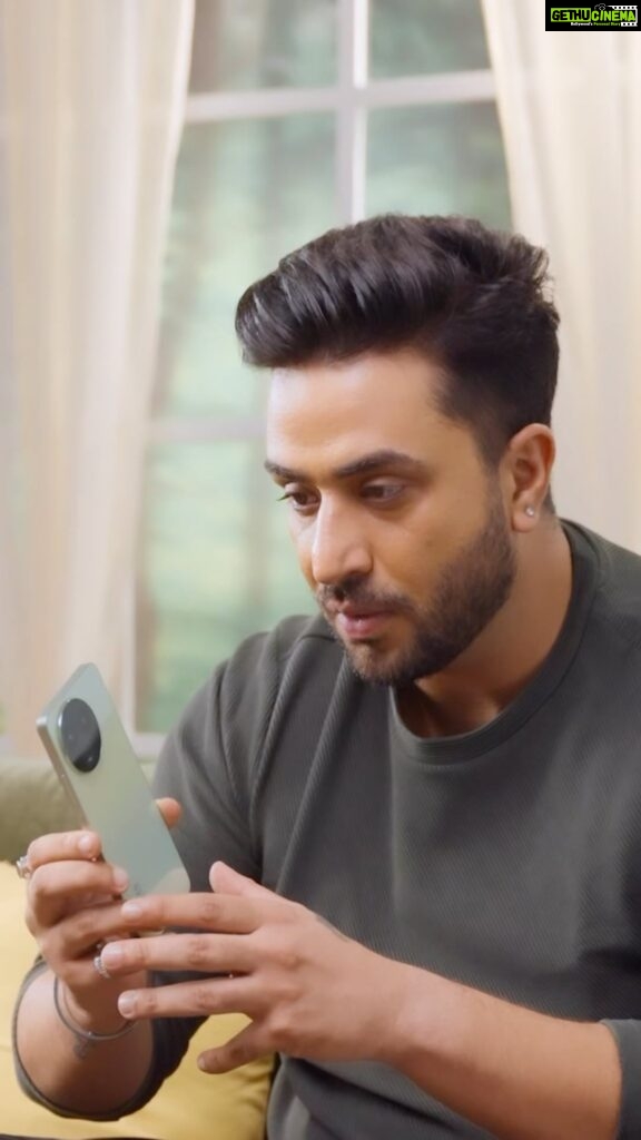 Aly Goni Instagram - Snap unforgettable memories with the 50MP AI Camera on the all-new #realmenarzo60x5G! Discover the #Next5GSpeedFrontier with a powerful 5G 6nm Process chipset. Starting at just ₹10,799 with instant ₹2250* off. Available on http://realme.com and @amazondotin