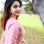 Ameya Mathew Instagram - എല്ലാവർക്കും സന്തോഷകരമായ ഒരു ദീപാവലി ആശംസിക്കുന്നു…💫✨🪔 ഒപ്പം ഈ ദീപാവലി നിങ്ങളുടെ പ്രിയപ്പെട്ടവരോടൊപ്പം ആഘോഷിക്കാൻ പറ്റട്ടെ. 😌 📸 @kirankatticaran 💞🧿 . #happydiwali #festivaloflights #spreadhappiness #picoftheday #diwaliincanada🇨🇦 Toronto, Ontario