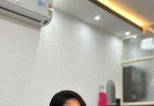Ameya Mathew Instagram - ‘കമ്പി വാർക്കാറായോ’ എന്ന ചോദ്യത്തിന് ഒരു അന്ത്യം !!😬🤓🥳🤩 Finally, braces off! 🔥😍 Special thanks to @gracedentalcarethodupuzha @drsebinsmiletree Thodupuzha, India