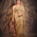 Ammu Abhirami Instagram - இனிய தீபாவளி நல்வாழ்த்துக்கள்✨ Outfit: @nirali_design_house Makeup: @makeup_by_kez Hair: @banuhairstylist Photography: @haran_official_ Jewellery: @challani_jewellery Location: @gbstudio_films