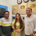 Amrapali Dubey Instagram - मेरी प्यारी #विद्या @aamrapali1101 अब #Roza के रूप में इस ईद में आपके सामने होंगी... निर्माता @ratnakarwwrindia, एक खूबसूरत फ़िल्म का वादा हैं आपसे 🙏 अपनी दुआओं में मुझे याद रखियेगा 🙏