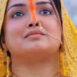 Amrapali Dubey Instagram - माई ❤️ #महतारी King @dineshlalyadav 🦁👑 Queen @aamrapali1101 👸❤️ #chhathmahaparv #chhathpuja #chhathgeet