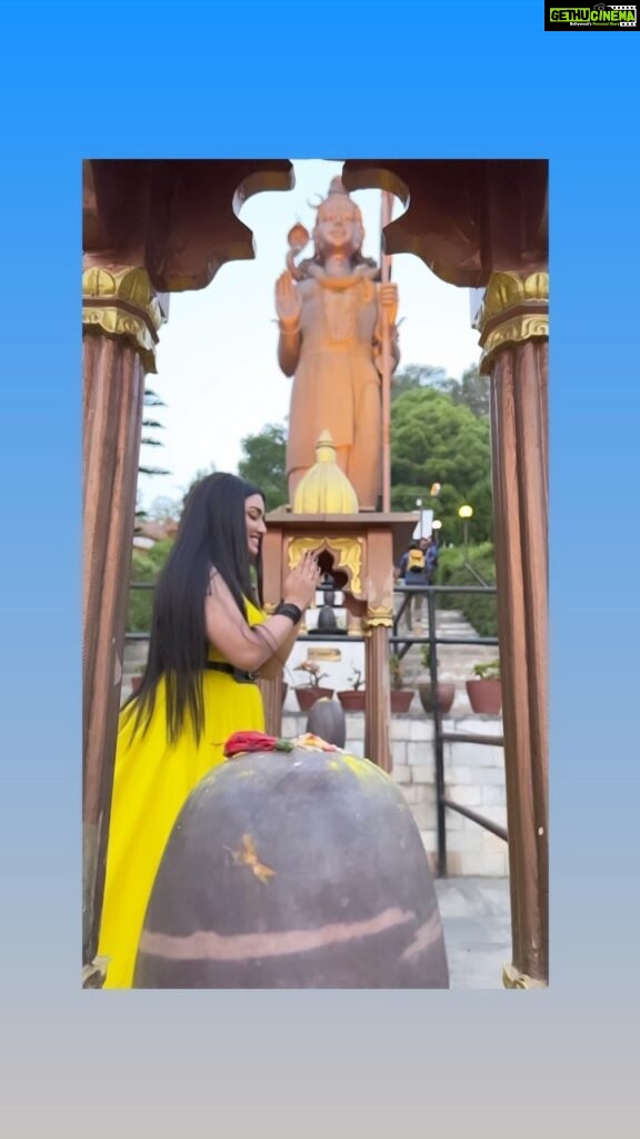 Amrapali Dubey Instagram - Shravan maas ki dheron shubhkamnayein 🥰🙏🏻 Maa Parvati aur Devon ke Dev Mahadev ki kripa hum sab par hamesha bani rahe 🥰🙏🏻 Har Har Mahadev 😇