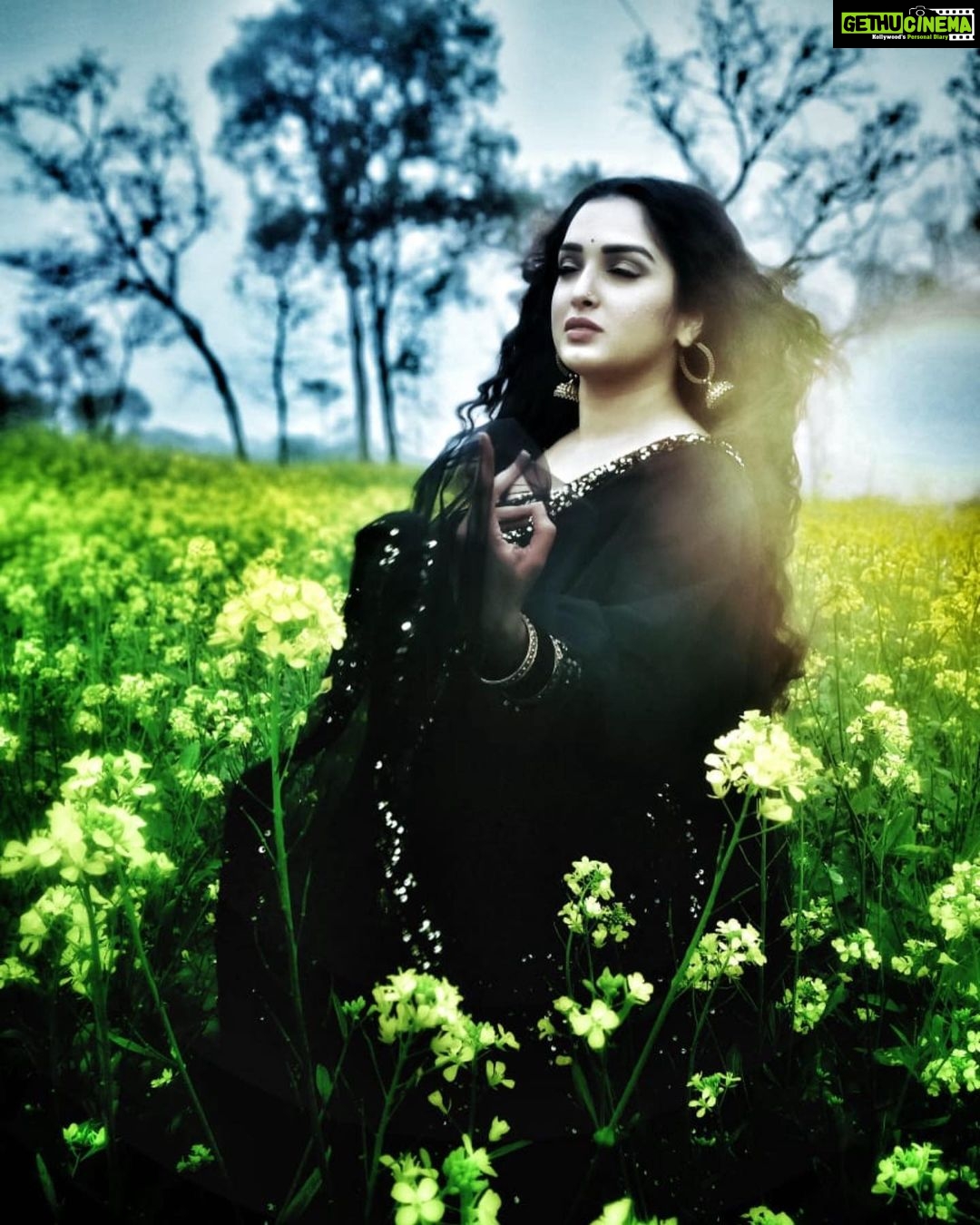 Amrapali Dubey Instagram - Bas Itna Saa Khwaab Hai 💫✨🫰🏻🥀