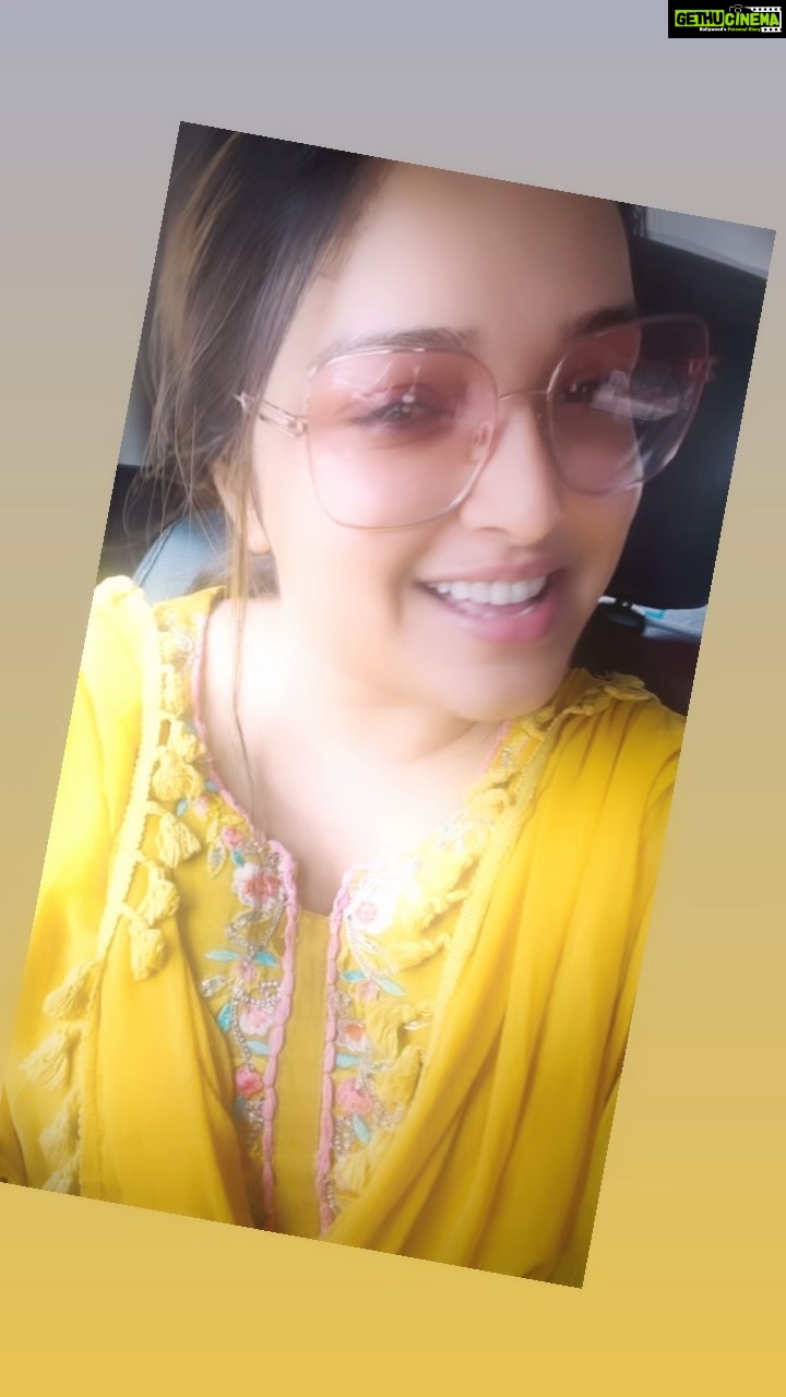 Amrapali Dubey Instagram - Jab chhote the yeh tab gaana kitne baar suna hai ginti nahi kar sakte 🥰💕 #churaliyahaitumne ❣️