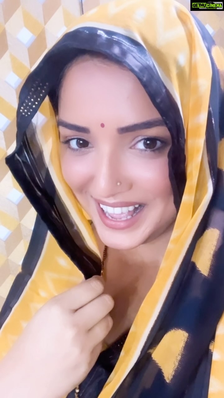 Amrapali Dubey Instagram - लोग करते होंगे अच्छे पति के लिए शादी, हमको तो बस सासू माँ से लड़ने के लिए शादी करनी है 😂🙈🙏🏻