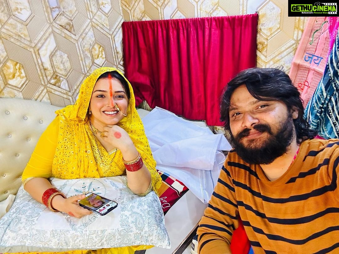 Amrapali Dubey Instagram - इस बार का छठ गीत @aamrapali1101 जी के साथ !