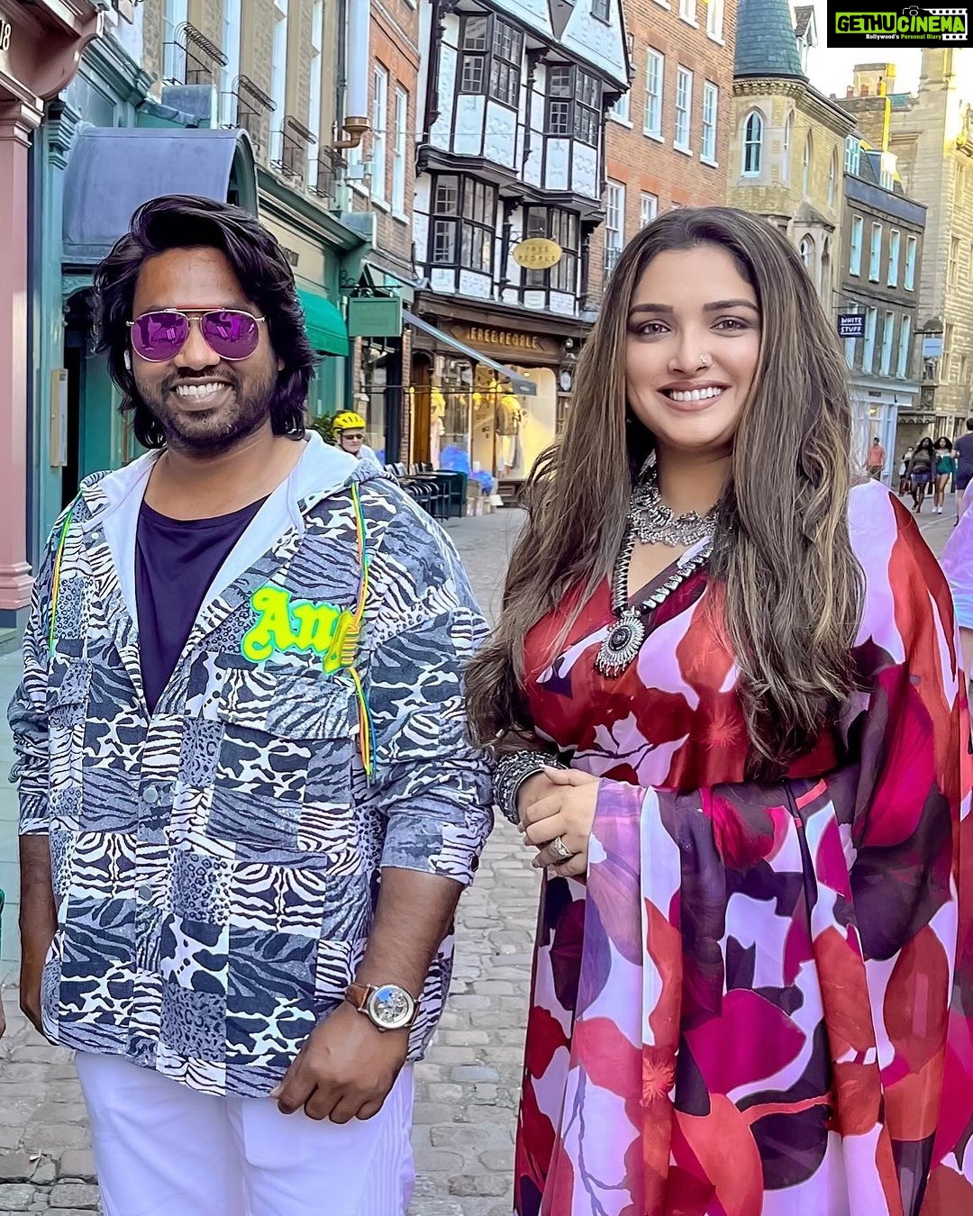 Amrapali Dubey Instagram - Happiest birthday @m.k__gupta_joy 🥰❣️ stay blessed always 😍