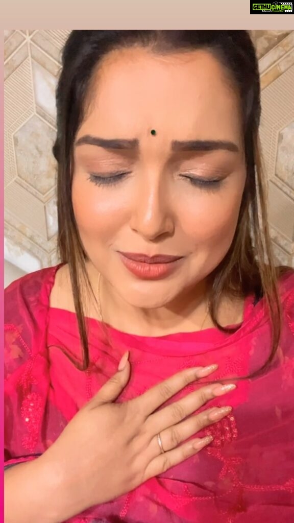 Amrapali Dubey Instagram - नवरात्र की शुभकामनाएँ 🥰🙏🏻 जगत जननी माँ दुर्गा की कृपा हम सब पर हमेशा बनी रहे 🥰🙏🏻 My life changed 360 degrees after I started reading Durga Chalisa, Vindheshwari Chalisa and Vindheshwari stotra a few years back 🥰🙏🏻 I started feeling the presence of Maa in every aspect of my life 🥰🙏🏻 may Maa bless each and everyone of you the same way 🥰 #JaiMaayi🌺🙏🏻