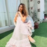 Amrapali Gupta Instagram – 🌟 𝗘𝘅𝗰𝗶𝘁𝗶𝗻𝗴 𝗡𝗲𝘄𝘀! 🌟𝗱𝗲𝗹𝗶𝗴𝗵𝘁𝗲𝗱 𝘁𝗼 𝗮𝗻𝗻𝗼𝘂𝗻𝗰𝗲 𝘁𝗵𝗮𝘁 𝗛𝗮𝗮𝘆 𝘄𝗶𝗶 𝗯𝗲 𝗮𝘁 𝘁𝗵𝗲 𝗥𝗶𝘃𝗮𝗮𝘇 𝗘𝘅𝗵𝗶𝗯𝗶𝘁𝗶𝗼𝗻 𝗼𝗻 𝗡𝗼𝘃𝗲𝗺𝗯𝗲𝗿 𝟯𝗿𝗱 & 𝟰𝘁𝗵, 𝟮𝟬𝟮𝟯. 𝗚𝗲𝘁 𝗿𝗲𝗮𝗱𝘆 𝗳𝗼𝗿 𝗮𝗻 𝗲𝘅𝗰𝗹𝘂𝘀𝗶𝘃𝗲 𝘀𝗻𝗲𝗮𝗸 𝗽𝗲𝗲𝗸 𝗮𝘁 𝘁𝗵𝗲𝗶𝗿 𝗹𝗮𝘁𝗲𝘀𝘁 𝗰𝗼𝗹𝗹𝗲𝗰𝘁𝗶𝗼𝗻 𝗮𝗻𝗱 𝘀𝗼𝗺𝗲 𝗶𝗻𝗰𝗿𝗲𝗱𝗶𝗯𝗹𝗲 𝗳𝗮𝘀𝗵𝗶𝗼𝗻 𝗶𝗻𝘀𝗽𝗶𝗿𝗮𝘁𝗶𝗼𝗻. #𝗛𝗮𝗮𝘆𝗔𝘁𝗥𝗶𝘃𝗮𝗮𝘇 #𝗙𝗮𝘀𝗵𝗶𝗼𝗻𝗶𝘀𝘁𝗮 #𝗥𝗶𝘃𝗮𝗮𝘇𝗘𝘅𝗵𝗶𝗯𝗶𝘁𝗶𝗼𝗻