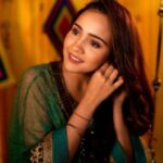Amrapali Gupta Instagram – SPOILER 🌠🤩 SHLOK KO DULHA TO BNA DETE 😭

@i_ashisinghh
@syedsahabb

#Meet #AshiSingh #SyedRazaAhmed #SumLok #Sumeet #AshiAsSumeet #AshZa #AshYed #SumeetSangwan #ShlokChaudhary #MeetOnZee #MeetOnZeeTv #Ashians #AshiSinghReels #FanPage #Explore #ExplorePage #Igreels #Reels #Instagram #IgGood #ReelItFeelIt #ReelKaroFeelKaro