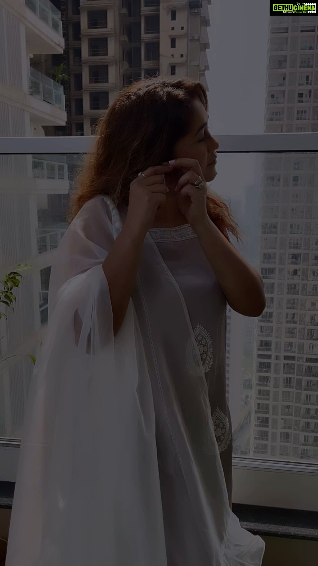 Amrapali Gupta Instagram - Thanks @__yourkavirsoni_23 #suite #garden #song
