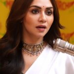 Amruta Khanvilkar Instagram - 'स्वामी समर्थांचे' तुमचे अनुभव काय आहेत? सांगा! Also, check out #amrutkalastudios cha navin gaana, GANRAJ GAJANAN, streaming on all platforms NOW😍 . . @mirchimarathi @mirchimumbai @amrutakhanvilkar_fan_club amrutakhanvilkar_fans_club @swamisamarthdivineworld @tenthunknown_ #amrutakhanvilkar #amrutakhanvilkarfanclub #ganrajgajanan #rjdnyaneshwari #swamisamarth #swamisamarthstatus #swamisamarthmaharaj #shreeswamisamarth #shreeswamisamarthsamadhimathofficial #mirchimarathi #mirchimumbai #mirchiplus #mirchi #स्वामिसमर्थ #स्वामीसमर्थ #मराठी #marathimanus🚩 #marathibhasha #marathi