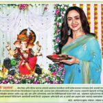 Amruta Khanvilkar Instagram - कलाधिपती चरणी 'अमृतकला' ... चौदा विद्या आणि चौसष्ट कलांचा अधिपती असलेल्या गणपतीच्या चरणी प्रत्येक कलाकार नतमस्तक होतो. कसलंही सादरीकरण असो, कुठलंही काम असो, कार्यारंभी गजाननाला मनोभावे वंदन केल्याशिवाय ते सुरू होत नाही. आपल्या उत्तम अभिनयकौशल्यानं आणि नृत्याच्या अदाकारीनं प्रेक्षकांची मनं जिंकून घेणारी अभिनेत्री अमृता खानविलकरचीदेखील बाप्पावर अशीच श्रद्धा आहे. नृत्य आणि अभिनयासह आता तिनं निर्मितीक्षेत्रातही पाऊल ठेवलं आहे. 'अमृतकला स्टुडिओज'च्या माध्यमातून तिनं 'गणराज गजानन' या आल्हाददायी गाण्याची निर्मिती केली. कलाधिपती चरणी तिनं ही 'अमृतकला' अर्पण केली आहे. हा आनंदी क्षण अमृतानं खास 'महाराष्ट्र टाइम्स' बरोबर साजरा केला. फोटो: कल्पेशराज कुबल संयोजन: रामेश्वर जगदाळे, अमित जाधव @amrutakhanvilkar #MaharashtraTimes #ganeshotsav #photoshoot #MumbaiTimes @maharashtratimesonline @mumbaitimes @kalpeshrajmt