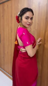 Amruta Khanvilkar Instagram - #dahihandifestival #pune