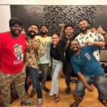 Amruta Khanvilkar Instagram – x @amrutakhanvilkar 
काहीतरी स्पेशल लवकरच !!! 🔥🔥
.
.
.
#AbhangaRepost #AmrutaKhanvilkar #AKARLive #Bharud #LiveShow #ZeeMarathi #abhangarepostlive #Indiemarathi #MarathiIndie #Marathibands #indianbands #igers BAJAAO (www.bajaao.com)