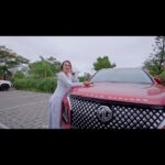 Amruta Khanvilkar Instagram - In the fifth episode of ‘Ticket to Maharashtra’, join me on an exhilarating journey as I uncover the vibrant cultural tapestry, awe-inspiring landscapes, and timeless traditions of Maharashtra. To accompany me on this journey is #TheNextGenHector with its advanced features like multiple drive modes, adaptive cruise control and lane keep assist. @mgmotorin Watch the full adventure to know more! All Episodes Streaming now only on my YouTube Channel ! 🔗 Link in my Bio #MGMotorIndia #MGHector #amrutakhanvilkar #TicketToMaharashtrawithAmrutaKhanvilkar