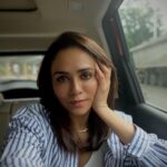 Amruta Khanvilkar Instagram – Yun hi chala chal rahi #youtubechannel #traveldiaries with @mgmotorin