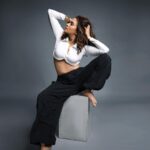 Amruta Khanvilkar Instagram - I m this or #seethenextpost @shrutisbagwe @nehachaudhary_ @vinayak_makeup @seemaaofficial #justlikethat #amrutakhanvilkar