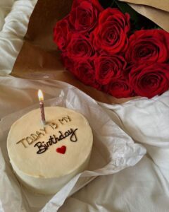 Amruta Khanvilkar Instagram - #notetomyself #231123 
#happbirthdaytome