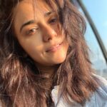 Amruta Khanvilkar Instagram - #morningface #nofilter wala #carselfie 🤪 #goodmorning