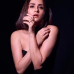 Amruta Khanvilkar Instagram - For the @officialjiostudios spectacular launch of content which is gonna blow your mind Many many congratulations to the #bosslady #jyotideshpande and the man who is a true visionary and an absolute favourite @saneness_ @nehachaudhary_ @ahiclothing @seemaaofficial @trilogy_works Rings: @necessitestudio Earrings: @the_bling_girll #amrutakhanvilkar #jiostudios #launch #redcarpet #stylefile