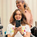Amruta Khanvilkar Instagram - #justwannahavefun thankyou @priyanka.s.borkar for the #newme #haircut #cutehair #shorthairdontcare