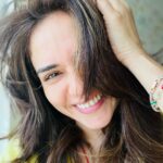 Amruta Khanvilkar Instagram – #dayumgirl should have taken a photo yesterday…. #newcolor @priyanka.s.borkar ❤️

#amrutakhanvilkar #newlook