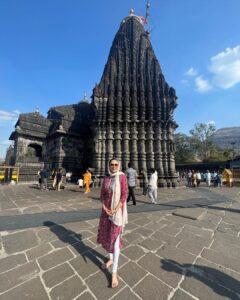Amruta Khanvilkar Instagram - 😈😇 
#nashik 

#amrutakhanvilkar #travelshow #youtubechannel