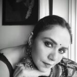 Amruta Khanvilkar Instagram - In the world of #nineyards #amrutakhanvilkar