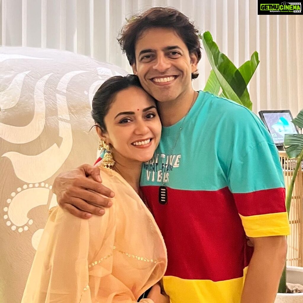 Amruta Khanvilkar Instagram - Happiest Birthday 🎂 🥳 🎉 Amu❤️ You are and will always be an essential part of my BEING 💕 and I shall continue to stand by YOU each moment till i Last❤️ @amrutakhanvilkar #happybirthday #23rdnovember #specialday❤️ #love