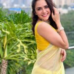 Amruta Khanvilkar Instagram - #happydhanetras धनत्रयोदशीच्या शुभेच्छा Wearing my own saree from @myntra Blouse by @suta_bombay Jewelery by @sorayaajewels_ #amrutakhanvilkar