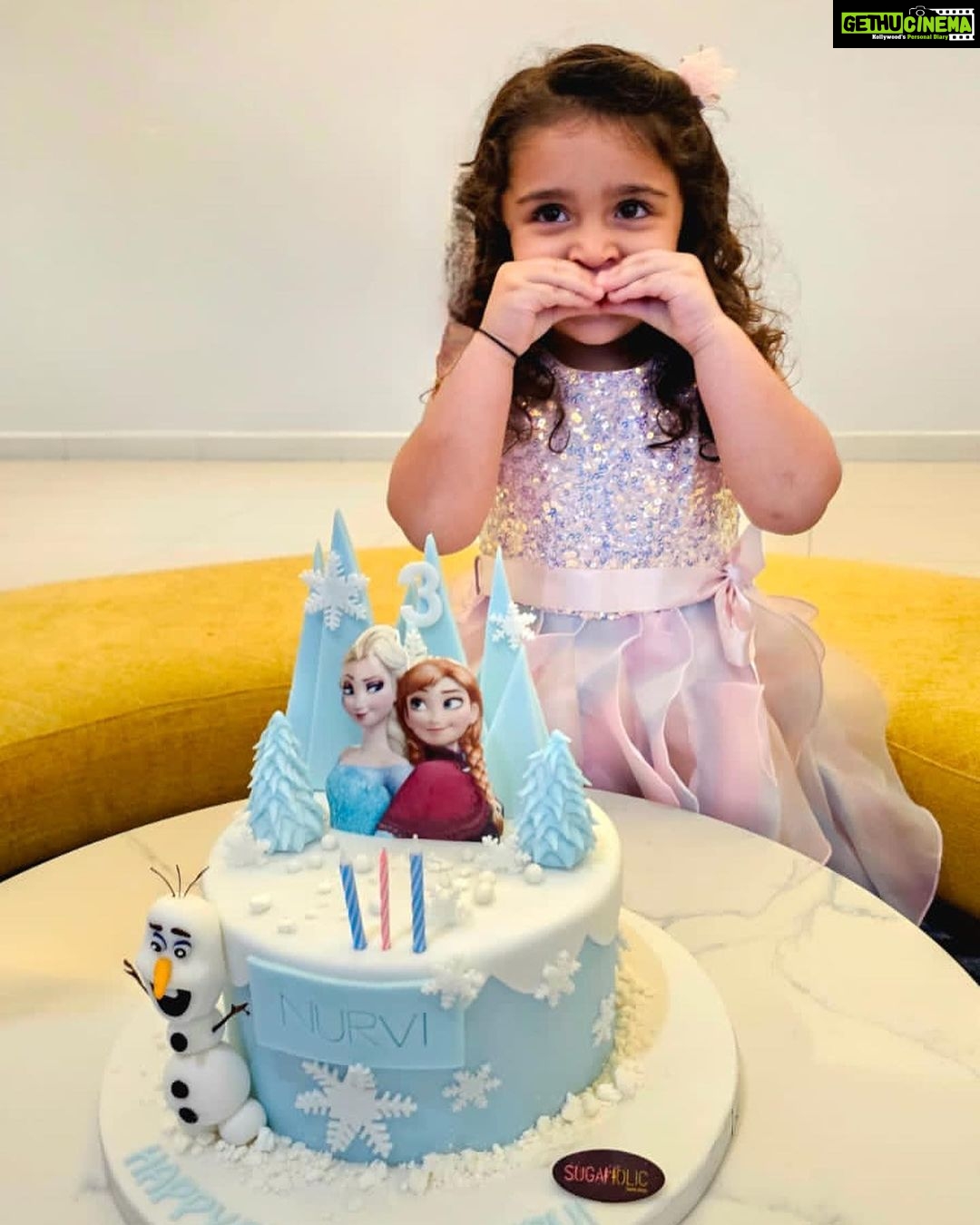 Amruta Khanvilkar Instagram - #happybdayourprincess #nurvi you are such a special girl mau loves you to infinity n beyond …. To have a daughter like you has truly completed our lives #nuvachi we will always love you and protect you @aditik26 @deebakshi @ajit.khanvilkar
