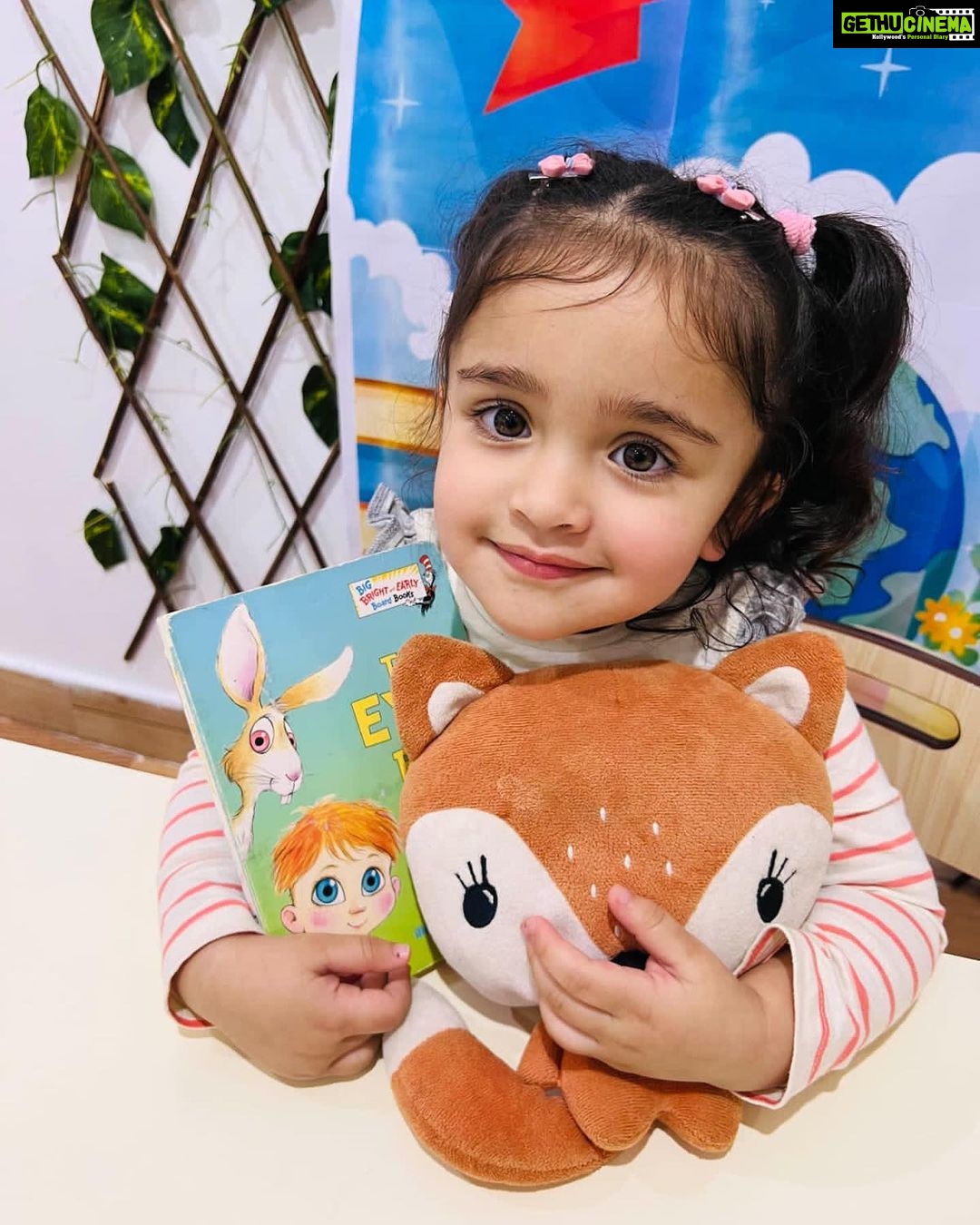 Amruta Khanvilkar Instagram - #happybdayourprincess #nurvi you are such a special girl mau loves you to infinity n beyond …. To have a daughter like you has truly completed our lives #nuvachi we will always love you and protect you @aditik26 @deebakshi @ajit.khanvilkar