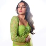 Amruta Khanvilkar Instagram – #letsgogreen 

Wearing @premyabymanishii 
Styled by @nehachaudhary_ 
Hair n makeup @seemaaofficial 
📸 @trilogy_works 

#amrutakhanvilkar #sareelove