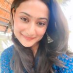 Amrutha Iyengar Instagram – Felt festive 🙈 Happy Deepavali everyone 🪔

Also obsessed with this track 🤌
#swathimutthinamalehaniye 
@divyaspandana @rajbshetty @siriiravikumar @midhunmuku @sunayanasuresh @krg_connects @applebox.studios @lighterbuddhafilms @madhuri_seshadri ಸಾಂಸ್ಕೃತಿಕ ರಾಜಧಾನಿ ಮೈಸೂರು