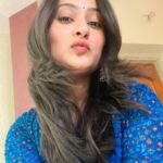 Amrutha Iyengar Instagram – Felt festive 🙈 Happy Deepavali everyone 🪔

Also obsessed with this track 🤌
#swathimutthinamalehaniye 
@divyaspandana @rajbshetty @siriiravikumar @midhunmuku @sunayanasuresh @krg_connects @applebox.studios @lighterbuddhafilms @madhuri_seshadri ಸಾಂಸ್ಕೃತಿಕ ರಾಜಧಾನಿ ಮೈಸೂರು