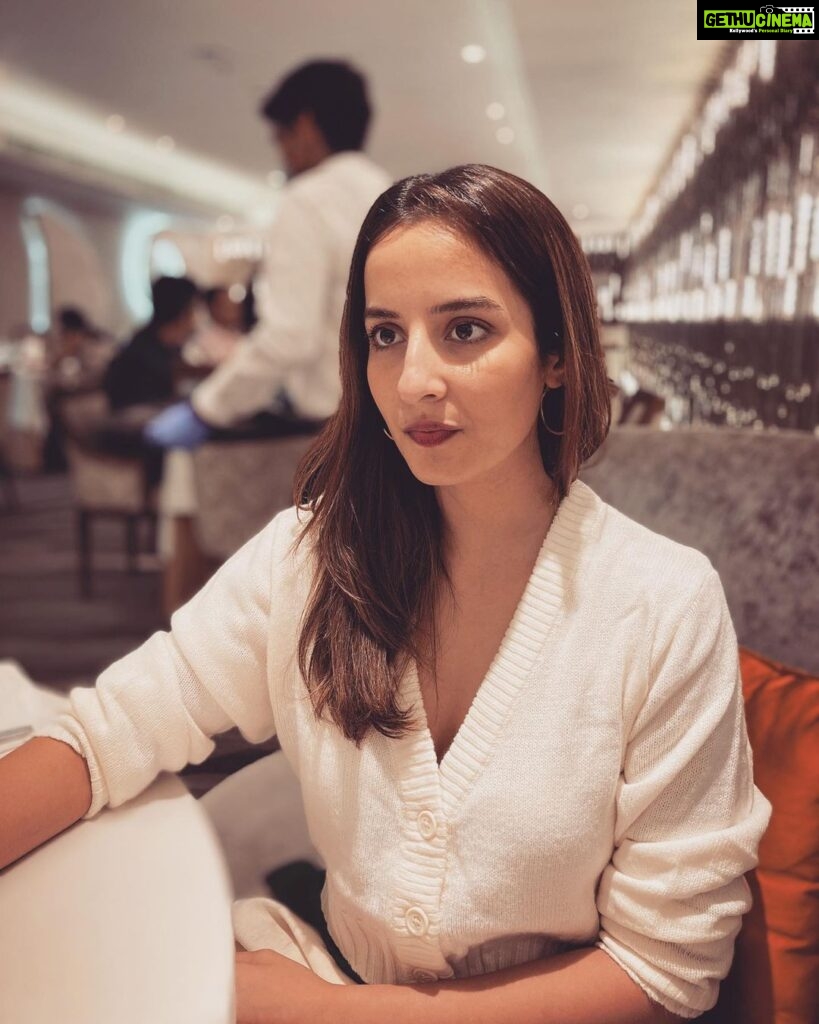 Amrutha Srinivasan Instagram - Am I mad, am I glad, am I foodgasming bad? Who can tell. 😂 #avartanaitc