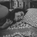Amrutha Srinivasan Instagram - விடியாத காலைகள், முடியாத மாலைகளில், வடியாத வேர்வை துளிகள், பிரியாத போர்வை நொடிகள். மணி காட்டும் கடிகாரம் தரும் வாடை அறிந்தோம்; உடைமாற்றும் இடைவேளை அதன் பின்பே உணர்ந்தோம்! மறவாதே மனம், மடிந்தாலும் வரும், முதல் நீ, முடிவும் நீ! அலர் நீ அகிலம் நீ! :) Why do I keep going back to this set, you ask? Well, 1) these are a few amongst the pictures of myself I love the most, 2) they remind me of a simpler time in life with @dignifiedrepose 3) they were shot by Siva kutti. 4) I want to be loved and held and seen like she sees me and these pictures are just re-affirmations that love like this exists. :) 5) Hope.