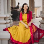Amrutha Srinivasan Instagram – Oh I almost forgot this one! :) I love love love yellow and violet. And this dress was a beauty to wear and walk around in. So comfortable. Fabric that moves with you also. #lessismore 
For @manjalcouture by @vinosekar 
Styled by @lavanya_gopal 
MUA: @suganthi.themua
Shot by @vidhyavijay the mass, who didn’t get irritated with some of the fake candids we have. One day. You and me. I’ll try to let loose, okay?
