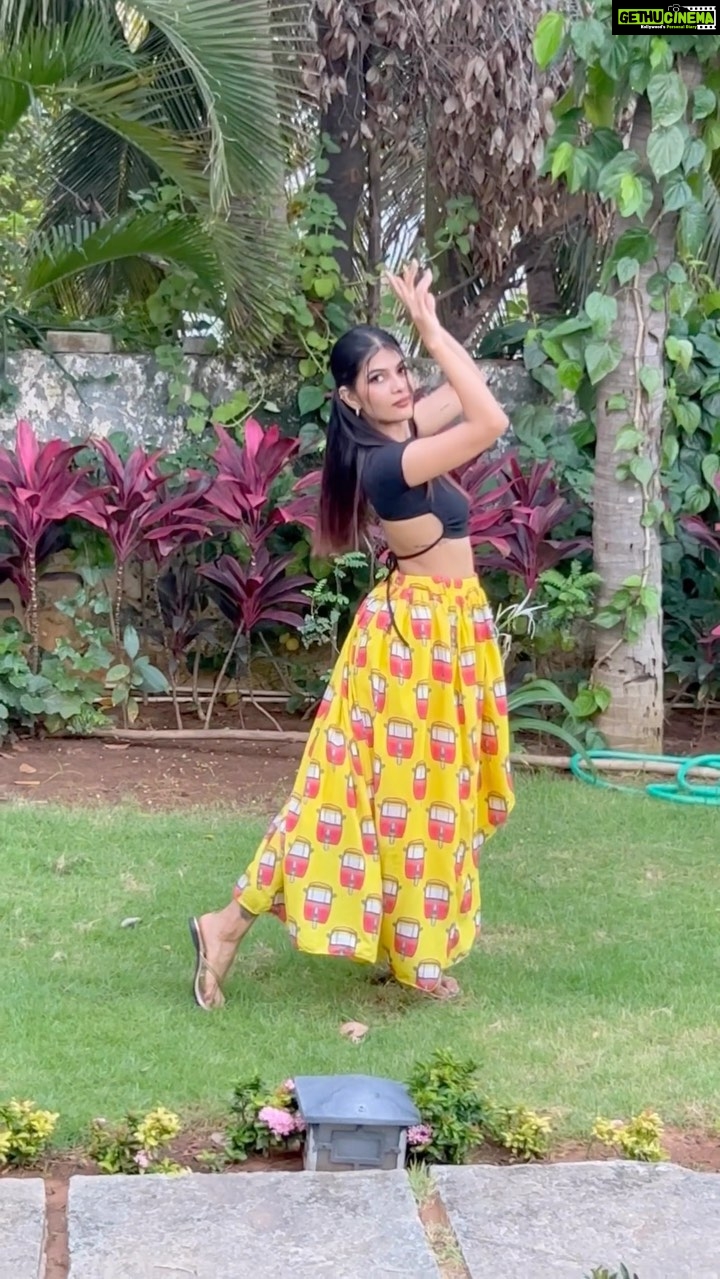Ananya Rao Instagram - In love with this song🌸 @sonymusic_south @anivee13 @vj_archana_ #imaigalo #enazhagiye