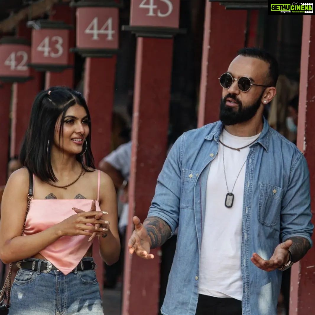 Ananya Rao Instagram - Israeli Pablo X Harley Quinn. Clicks from our date at Dilli Haat during the shoot of IRL. Streaming now on NETFLIX