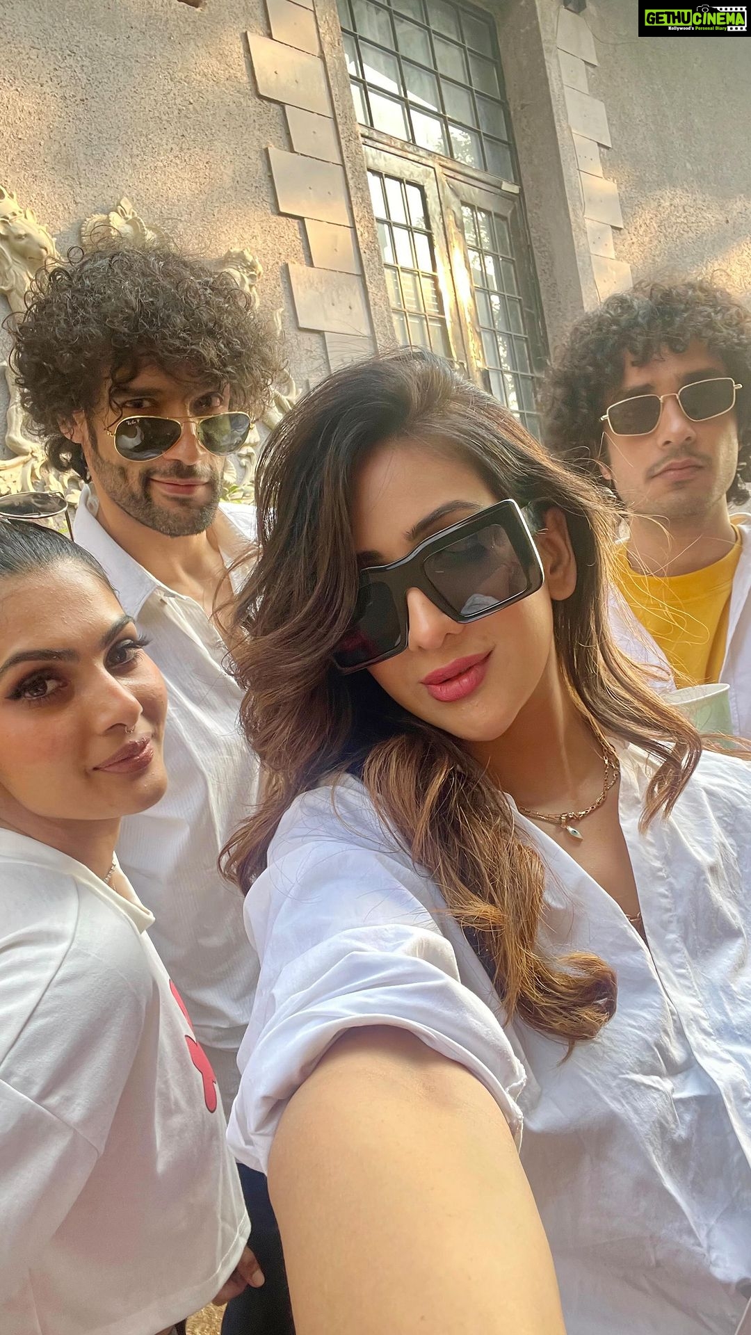 Ananya Rao Instagram - Coz Our show is Trending on @netflix_in in Top10❤️🧿 @inreallovenetflix . . #sakshigupta #irl #inreallove #irlnetflix #foryou #foryourpage #trending #netflix