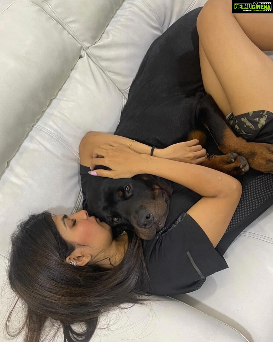 Ananya Rao Instagram - Sometimes all you need is a hug 🤗